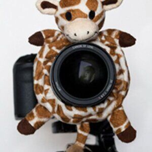 Plush Giraffe Camera Hugger By Shutter Huggers NWOT
